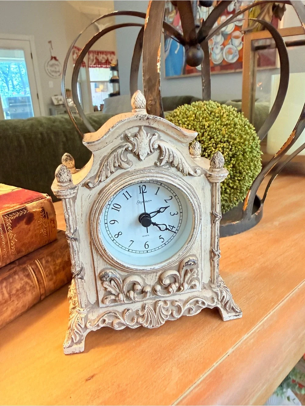 Vintage Ornate Cream Decorative Mantel Clock Works
